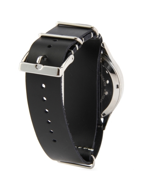 BEAUTY&YOUTH UNITED ARROWS（ビューティーアンドユースユナイテッドアローズ）の「BYW MILITARY LTR42mm◆（アナログ腕時計・メンズ・オフホワイト/ブラック/ネイビー/その他1・フリー）」の7枚目の写真