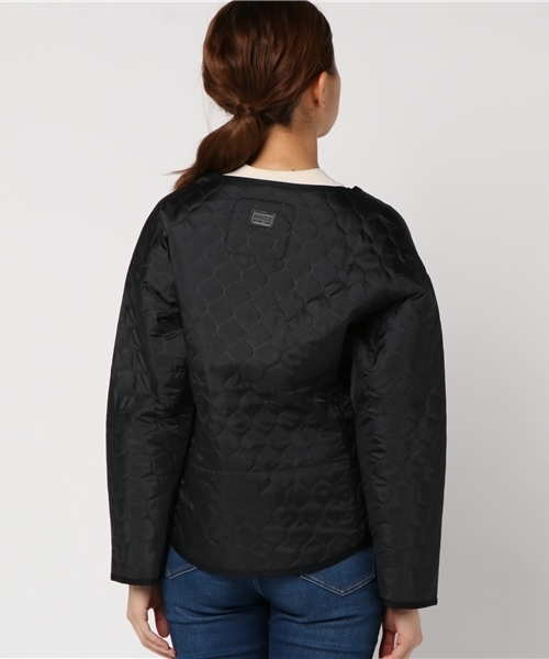 AIGLE(エーグル)の「W ピンソニックノーカラージャケット(ノーカラージャケット・レディース・ブラック/レッド・38/36/40)」の7枚目の写真