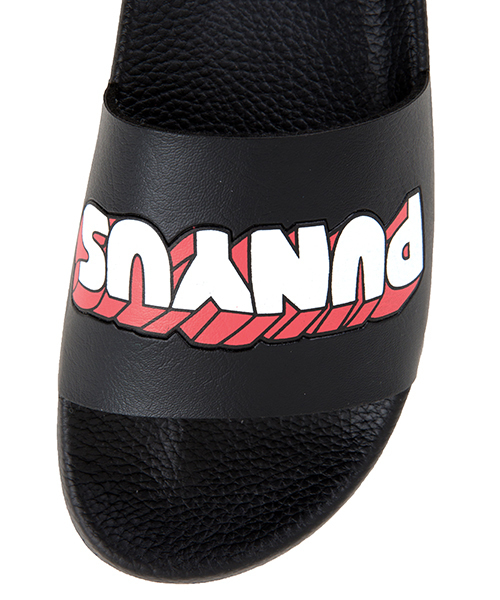 PUNYUS（プニュズ）の「ロゴスライドサンダル（サンダル・レディース・ホワイト/ブラック/ピンク・1/2/3/4）」の8枚目の写真