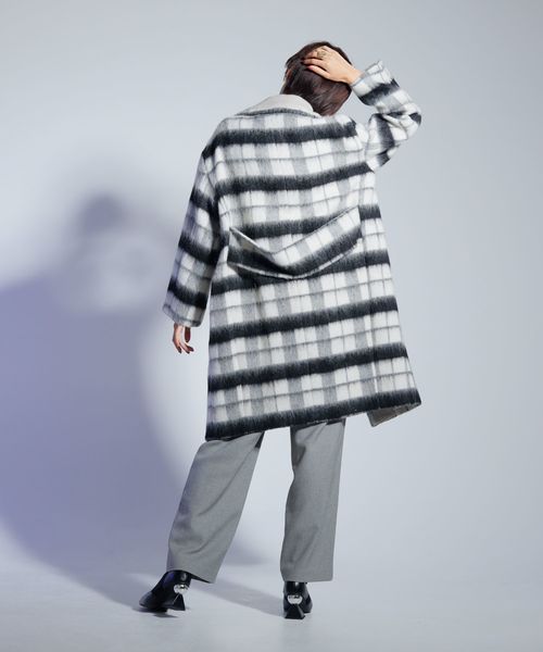 LADYMADE(レディメイド)の「ニットカラールーズフィットコート(その他アウター・レディース・チャコールグレー/アイボリー・FREE)」の12枚目の写真