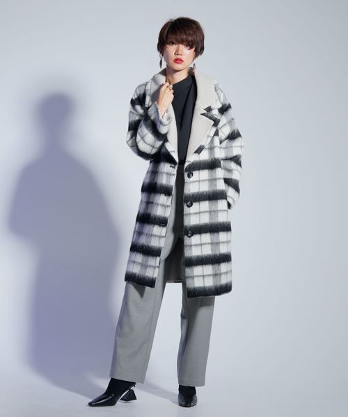 LADYMADE(レディメイド)の「ニットカラールーズフィットコート(その他アウター・レディース・チャコールグレー/アイボリー・FREE)」の10枚目の写真