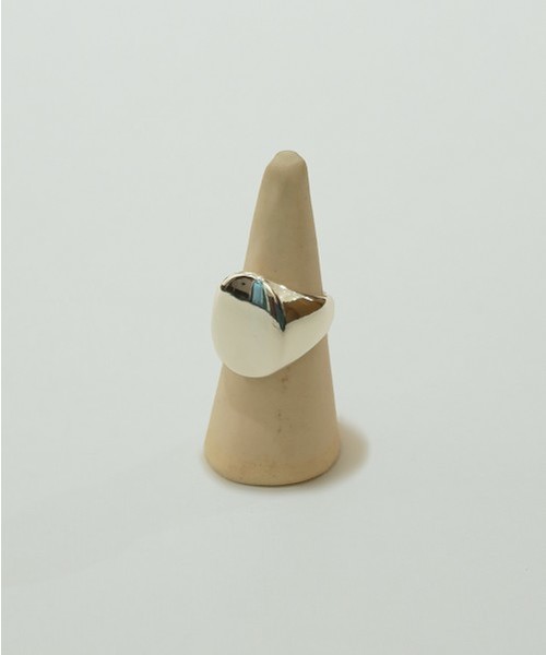 TODAYFUL（トゥデイフル）の「オーバルプレートリング（リング・レディース・シルバー/ゴールド・#11/#13）」の5枚目の写真