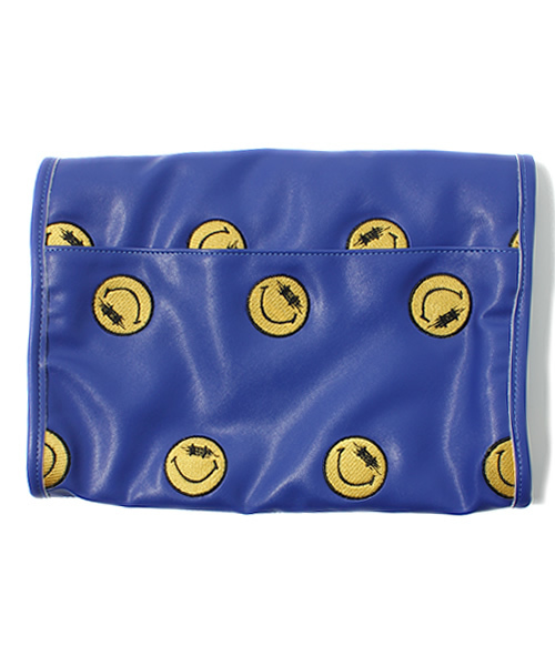 Candy Stripper(キャンディストリッパー)の「BAD SMILE 2WAY CLUTCH BAG(ショルダーバッグ・レディース・オフホワイト/ブラック/ブルー・FREE)」の4枚目の写真