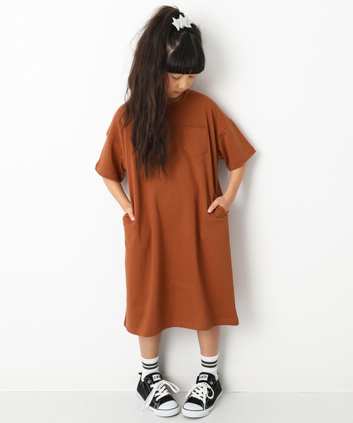 devirock(デビロック)の「ロング丈BIGシルエットワンピース(ワンピース・キッズ・ホワイト/スミクロ/ネイビー/ブルーグレー/ラベンダー/ダークベージュ/スモークピンク/テラコッタ・100cm/120cm/130cm/140cm/150cm/160cm/110cm)」の5枚目の写真