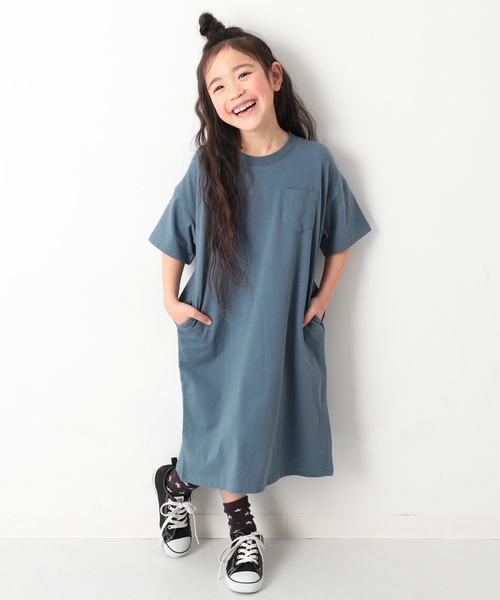 devirock(デビロック)の「ロング丈BIGシルエットワンピース(ワンピース・キッズ・ホワイト/スミクロ/ネイビー/ブルーグレー/ラベンダー/ダークベージュ/スモークピンク/テラコッタ・100cm/120cm/130cm/140cm/150cm/160cm/110cm)」の4枚目の写真