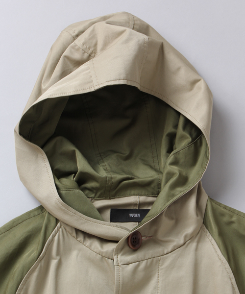 International Gallery BEAMS(インターナショナルギャラリービームス)の「Vaporize / 2トーン フーディーコート(その他アウター・メンズ・ベージュ・SMALL/LARGE/MEDIUM)」の4枚目の写真