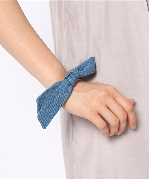 SHIPS for women(シップスフォーウィメン)の「★JENNIFER OUELLETTE:カモ/デニム ヘアゴム(ヘアゴム・レディース・オリーブ/ライトブルー/ネイビー・ONE SIZE)」の6枚目の写真