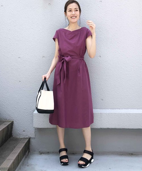 PICCIN（ピッチン）の「デコルテVワンピース（ワンピース・レディース・パープル/ネイビー/カーキ・MEDIUM）」の2枚目の写真