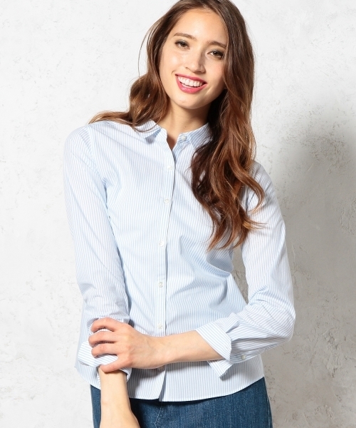 green label relaxing(グリーンレーベルリラクシング)の「GO EASY IRON REG シャツ ◆(シャツ/ブラウス・レディース・オフホワイト/ライトブルー・40/38)」の1枚目の写真