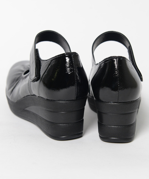 shopnikoniko（ショップニコニコ）の「日本製ベルクロウェッジソールパンプス メリージェーン（パンプス・レディース・ブラック・24/22/24.5/23/22.5/23.5）」の4枚目の写真