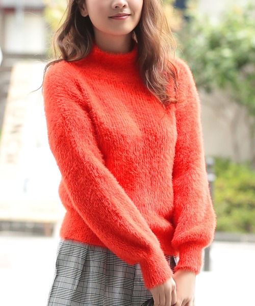 Ninarobe(ニーナローブ)の「ボトルネックシャギーニット(ニット/セーター)」|オレンジ