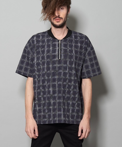 NO ID.(ノーアイディ)の「mhs1554-シアサッカーチェックZIP-PO(シャツ/ブラウス・メンズ・ブラック/ネイビー・1/2)」の18枚目の写真