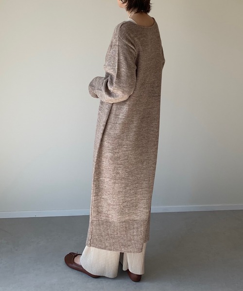 y/m by misato（イムバイミサト）の「深Vネックロングニットワンピース  