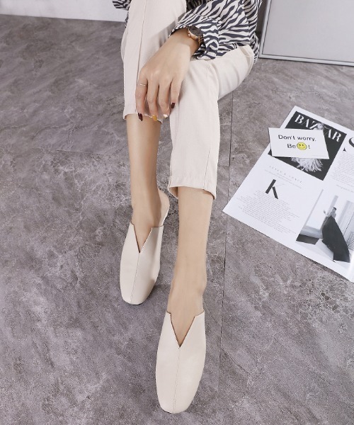 Futier land（フューティアランド）の「Vカットフラットサンダル（サンダル・レディース・アイボリー/ブラック/ブルー・36/37/38/39/40）」の14枚目の写真