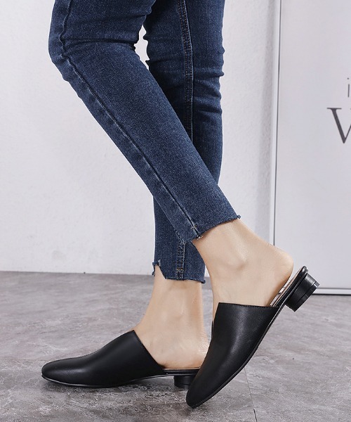 Futier land（フューティアランド）の「Vカットフラットサンダル（サンダル・レディース・アイボリー/ブラック/ブルー・36/37/38/39/40）」の20枚目の写真