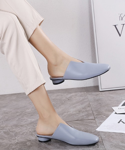 Futier land（フューティアランド）の「Vカットフラットサンダル（サンダル・レディース・アイボリー/ブラック/ブルー・36/37/38/39/40）」の15枚目の写真