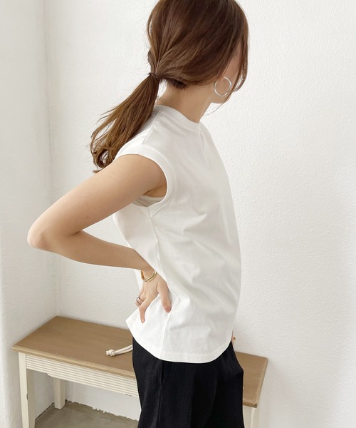 Shelly island（シェリーアイランド）の「ピグメントノースリーブトップス（Tシャツ/カットソー・レディース・ホワイト/ブラック/ベージュ/ブラウン・FREE）」の9枚目の写真