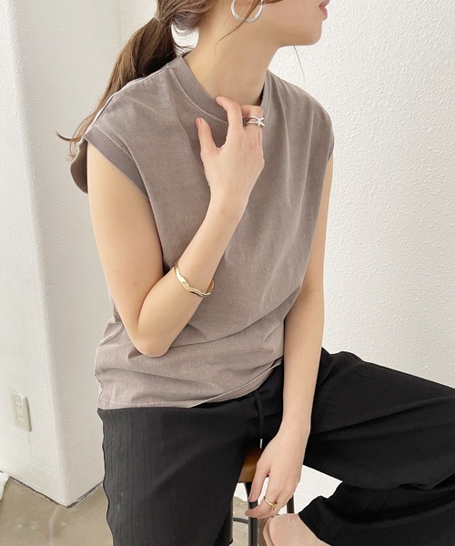 Shelly island（シェリーアイランド）の「ピグメントノースリーブトップス（Tシャツ/カットソー・レディース・ホワイト/ブラック/ベージュ/ブラウン・FREE）」の17枚目の写真