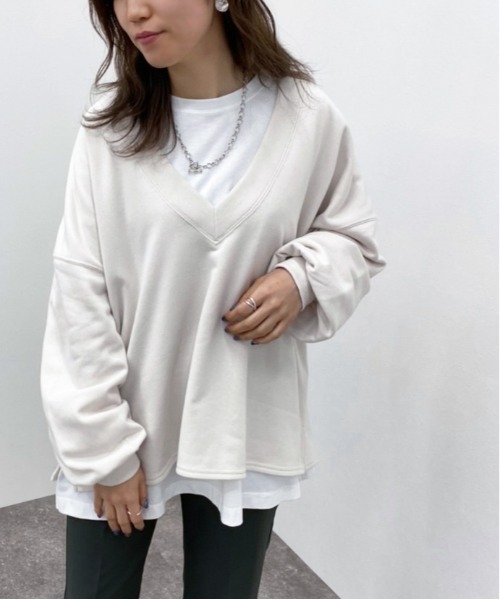 apres jour mignon(アプレジュールミニョン)の「深Vネックスウェット【ZOZOTOWN限定アイテム】(スウェット・レディース・ブラック/グレー/グリーン/アイボリー・X-LARGE/フリー)」の6枚目の写真