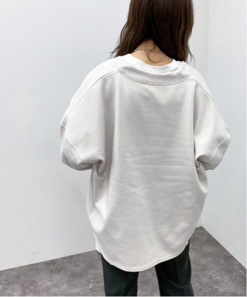 apres jour mignon(アプレジュールミニョン)の「深Vネックスウェット【ZOZOTOWN限定アイテム】(スウェット・レディース・ブラック/グレー/グリーン/アイボリー・X-LARGE/フリー)」の9枚目の写真