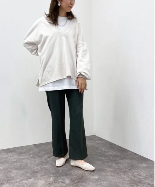 apres jour mignon(アプレジュールミニョン)の「深Vネックスウェット【ZOZOTOWN限定アイテム】(スウェット・レディース・ブラック/グレー/グリーン/アイボリー・X-LARGE/フリー)」の10枚目の写真