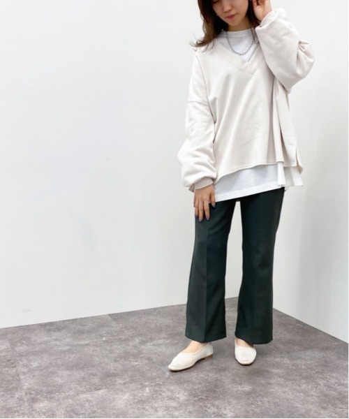apres jour mignon(アプレジュールミニョン)の「深Vネックスウェット【ZOZOTOWN限定アイテム】(スウェット・レディース・ブラック/グレー/グリーン/アイボリー・X-LARGE/フリー)」の12枚目の写真