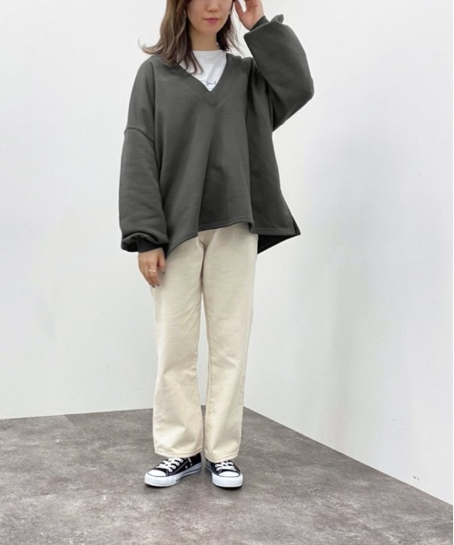 apres jour mignon(アプレジュールミニョン)の「深Vネックスウェット【ZOZOTOWN限定アイテム】(スウェット・レディース・ブラック/グレー/グリーン/アイボリー・X-LARGE/フリー)」の22枚目の写真