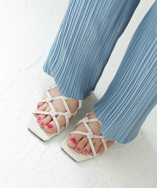 SESTO(セスト)の「編み上げストラップミドルヒールサンダル(サンダル・レディース・ブラック/レッド/アイボリー/キャメル・LL/3L/S/M/L)」の17枚目の写真