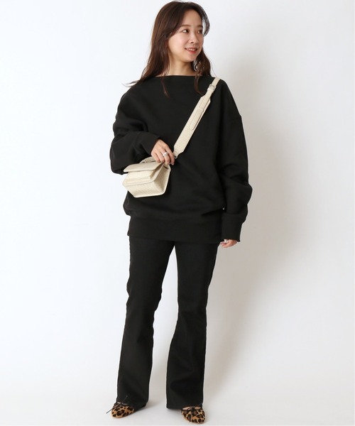 U by SPICK&SPAN(ユーバイスピックアンドスパン)の「≪追加≫ハイウエストフレアデニム2◆(デニムパンツ・レディース・ブラック/ブルー・34/36/38)」の4枚目の写真