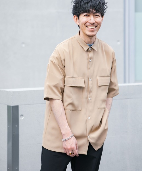 ITEMS URBANRESEARCH（アイテムズ アーバンリサーチ）の「ビッグシルエット 半袖CPOシャツ（シャツ/ブラウス・メンズ・ブラック/ベージュ/ブルー・SMALL/MEDIUM/LARGE）」の5枚目の写真