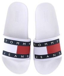 tommy jeans（トミー ジーンズ）の「フラッグシャワーサンダル