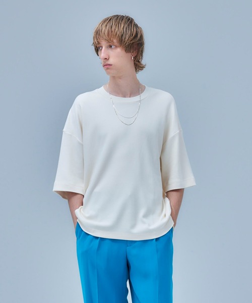 UNITED TOKYO(ユナイテッドトウキョウ)の「suvinクワトロムースTシャツ(Tシャツ/カットソー・メンズ・ブラック/アイボリー/グレー/ベージュ・1/2/3)」の2枚目の写真