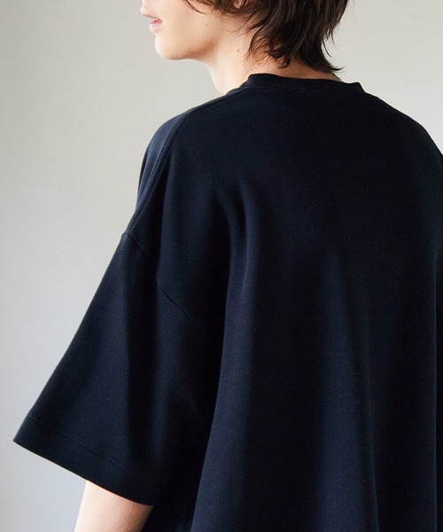 UNITED TOKYO(ユナイテッドトウキョウ)の「suvinクワトロムースTシャツ(Tシャツ/カットソー・メンズ・ブラック/アイボリー/グレー/ベージュ・1/2/3)」の11枚目の写真