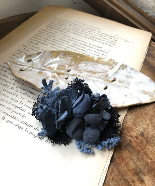 m.soeur(エムスール)の「レザーリボンハット*コサージュ付き(ハット・レディース・ブラック・FREE)」の3枚目の写真