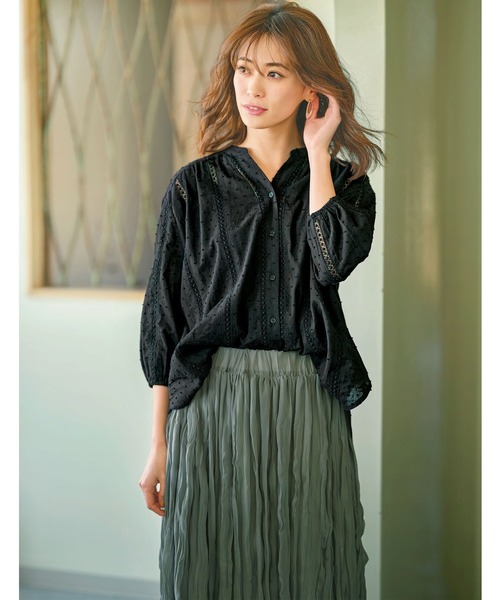 GeeRA(ジーラ)の「レーストリミングバンドカラーブラウス(シャツ/ブラウス・レディース・ブラック/オフホワイト・X-LARGE/MEDIUM/LARGE)」の10枚目の写真