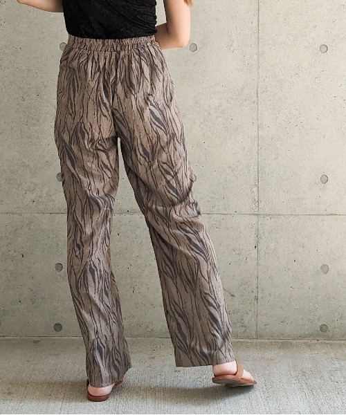 Per sist ence(パーシエンス)の「Per sist ence/パーシエンス ゼブラ柄フレアパンツ(その他パンツ・レディース・アイボリー/モカ・FREE)」の19枚目の写真