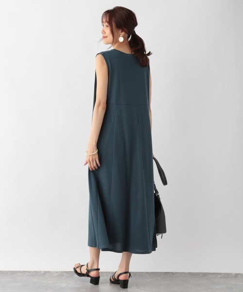 GLOBAL WORK(グローバルワーク)の「肩タックバックフレアワンピース/950295(ワンピース・レディース・ブラック/グリーン/ブラウン・FREE)」の16枚目の写真