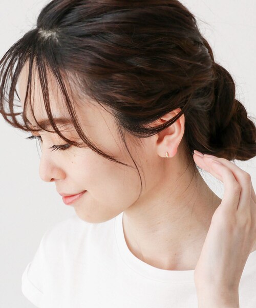 COCOSHNIK（ココシュニック）の「K18ドロップ スタッドピアス（ピアス（両耳用）・レディース・ホワイト系その他7・00）」の8枚目の写真