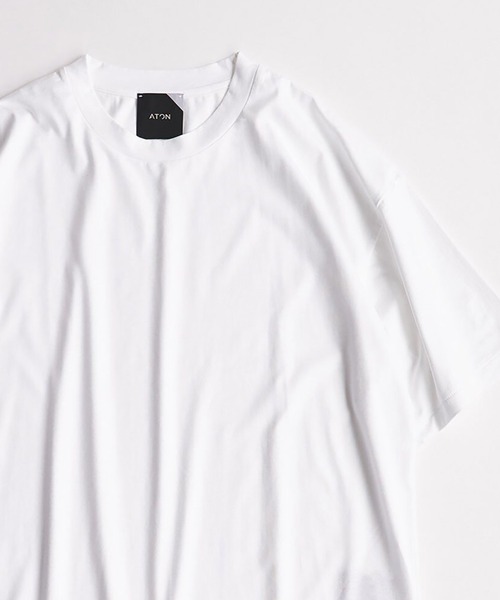 EDIFICE（エディフィス）の「《再入荷》【ATON/エイトン】SUVIN60/2 OVERSIZED Tシャツ（Tシャツ/カットソー・メンズ・ホワイト/チャコールグレー/ブラック/ブラウン/ピンク/ライトグリーン・4/6）」の2枚目の写真