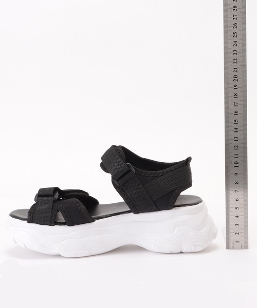 Lace Ladies(レースレディース)の「厚底スポーツサンダル(サンダル・レディース・ベージュ/ブラック/ブラック系1・24.5/25/23.5/24/22.5/23/ 25)」の8枚目の写真