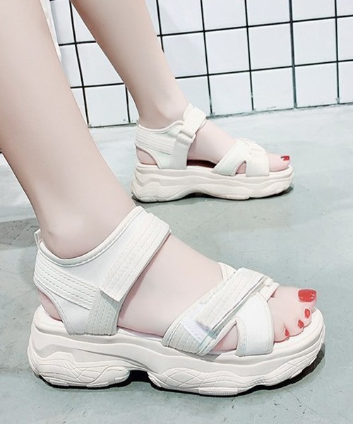 Lace Ladies(レースレディース)の「厚底スポーツサンダル(サンダル・レディース・ベージュ/ブラック/ブラック系1・24.5/25/23.5/24/22.5/23/ 25)」の10枚目の写真