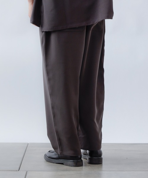 COLONY 2139(コロニートゥーワンスリーナイン)の「ストレッチイージーケアパンツ(バルーン)/ワイドテーパード ※セットアップ対応(スラックス・メンズ・ブラック/チャコールグレー/ネイビー・MEDIUM/LARGE/SMALL)」の20枚目の写真