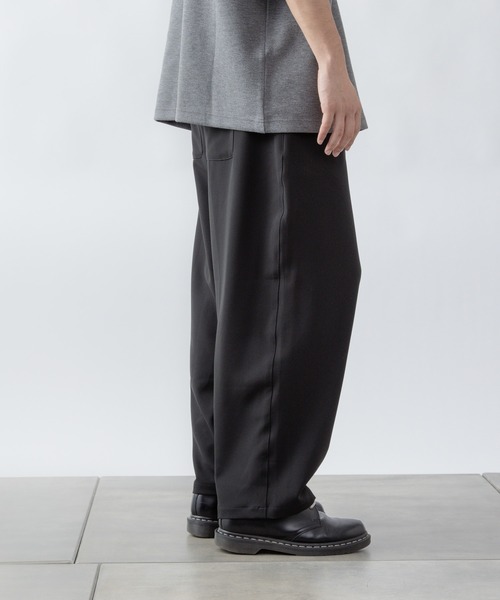 COLONY 2139(コロニートゥーワンスリーナイン)の「ストレッチイージーケアパンツ(バルーン)/ワイドテーパード ※セットアップ対応(スラックス・メンズ・ブラック/チャコールグレー/ネイビー・MEDIUM/LARGE/SMALL)」の19枚目の写真