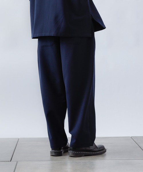 COLONY 2139(コロニートゥーワンスリーナイン)の「ストレッチイージーケアパンツ(バルーン)/ワイドテーパード ※セットアップ対応(スラックス・メンズ・ブラック/チャコールグレー/ネイビー・MEDIUM/LARGE/SMALL)」の21枚目の写真