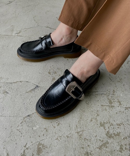 VACANCY（ヴァカンシー）の「バックルローファー（ローファー・レディース・ブラック・S/M/L/XL）」の3枚目の写真