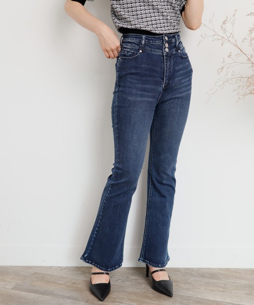 LIPSERVICE（リップサービス）の「スリムフレアdenimパンツ（デニムパンツ・レディース・ブラウン/インディゴブルー/ブラック・S/M）」の14枚目の写真