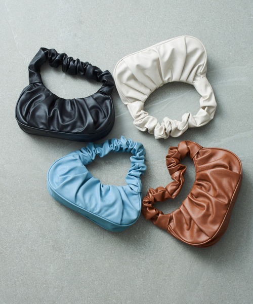 SETUP7（セットアップセブン）の「【SETUP7】ハンドプリーツタックハーフムーンバッグ KNF（ハンドバッグ・レディース・ホワイト/ブラック/ブラウン/サックスブルー・FREE）」の15枚目の写真