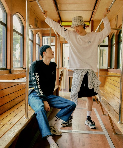 Reebok(リーボック)の「ロマンティッククラウン ロングスリーブ Tシャツ / Romantic Crown Long Sleeve T-Shirt(Tシャツ/カットソー・メンズ・ホワイト/ブラック・X-SMALL/XXX-LARGE/X-LARGE/XX-LARGE/MEDIUM/SMALL/LARGE)」の15枚目の写真
