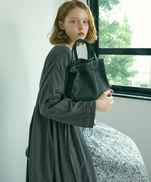 PUAL CE CIN（ピュアルセシン）の「線描きプリントスカート（スカート・レディース・モカ/ライトベージュ/チャコールグレー・FREE）」の10枚目の写真