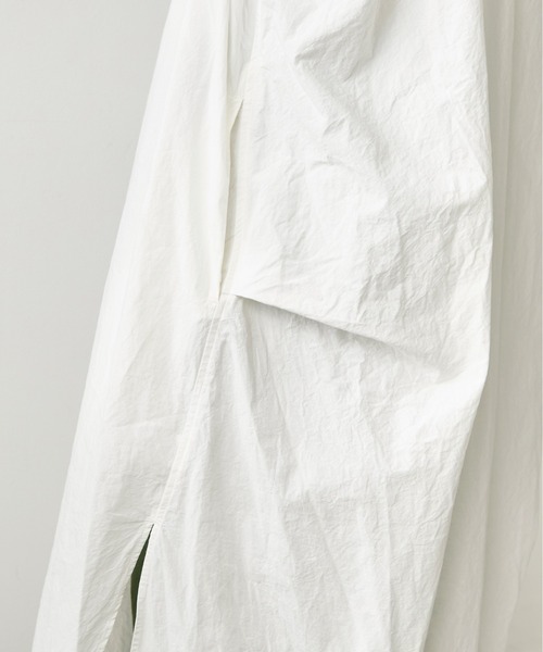 note et silence （ノートエシロンス）の「60/-タイプライター伊吹染め　サイドタックシャツワンピース（シャツワンピース・レディース・ホワイト・FREE）」の3枚目の写真